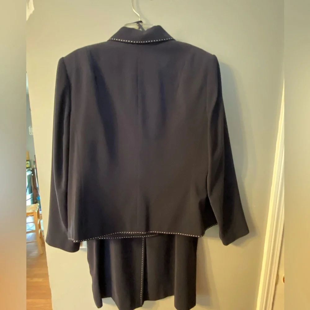Amanda Smith Navy Blazer and Skirt Set with White Contrast Stitching